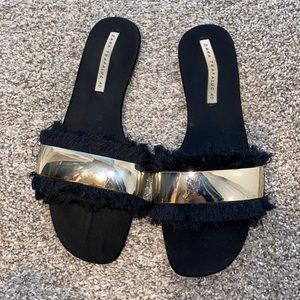 Block Zara slides size 9. (Size 40)